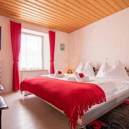 Lejlighed Haus Padrun 8 *