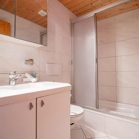 Lejlighed Haus Padrun 8 *