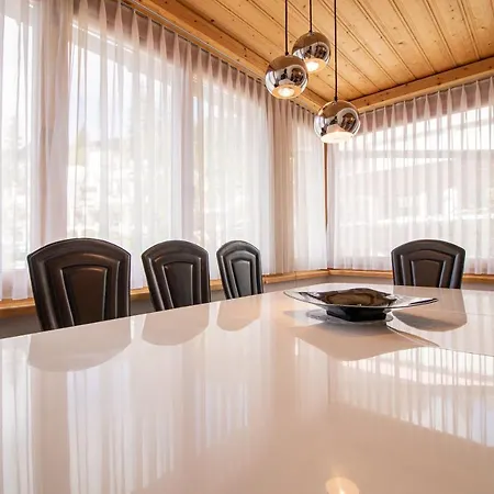 Apartmán Haus Padrun 8 *