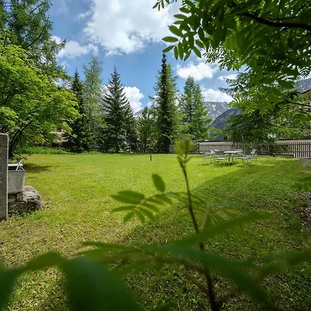 Padrun 8 -weisshornbahn-arosa Zentrum-top Lage Ароза